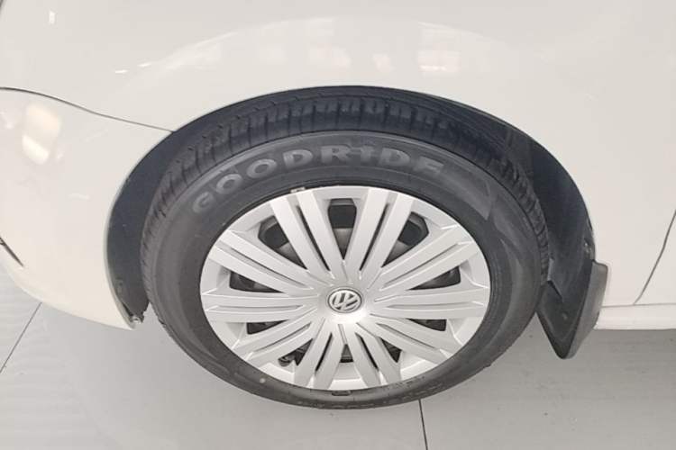 Used Volkswagen Polo 2018 1.5L Automatic Enjoyment Model Left Front Wheel Hub