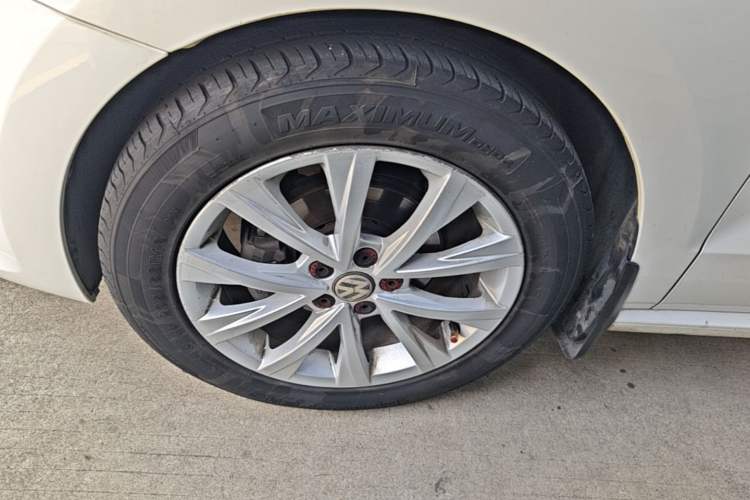Used Volkswagen Polo 2018 1.5L Manual Drive-Comfort Model Left Front Wheel Hub