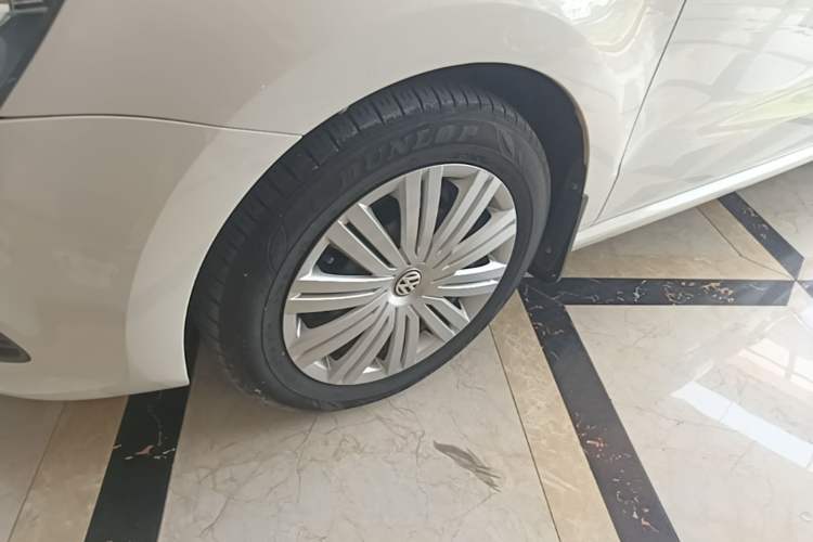 Used Volkswagen Polo 2018 1.5L Automatic Enjoyment Model Left Front Wheel Hub