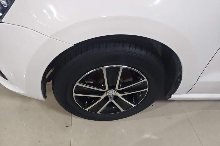 Used Volkswagen Polo 2018 1.5L Automatic Advanced Driving Model Left Front Wheel Hub