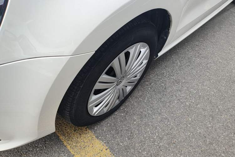 Used Volkswagen Polo 2018 1.5L Automatic Enjoyment Model Left Front Wheel Hub