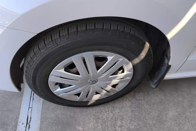 Used Volkswagen Polo 2018 1.5L Automatic Advanced Driving Model Left Front Wheel Hub