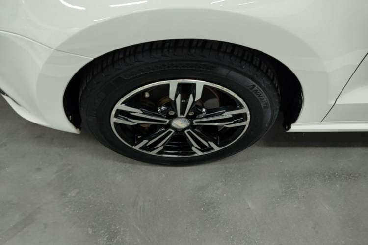 Used Volkswagen Polo 2018 1.5L Automatic Enjoyment Model Left Front Wheel Hub
