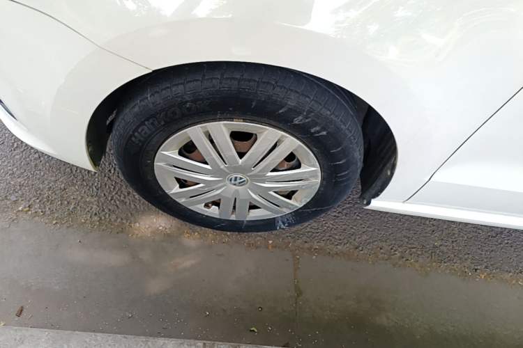 Used Volkswagen Polo 2018 1.5L Automatic Advanced Driving Model Left Front Wheel Hub