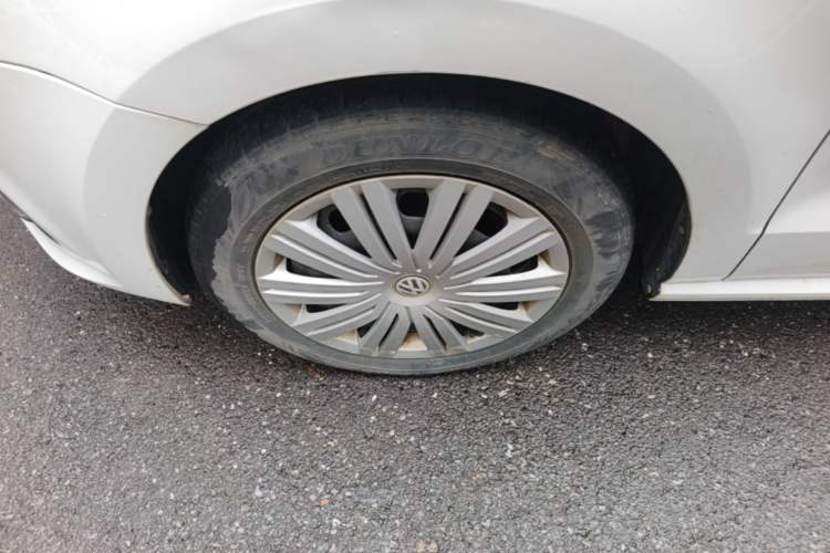 Used Volkswagen Polo 2018 1.5L Automatic Enjoyment Model Left Front Wheel Hub