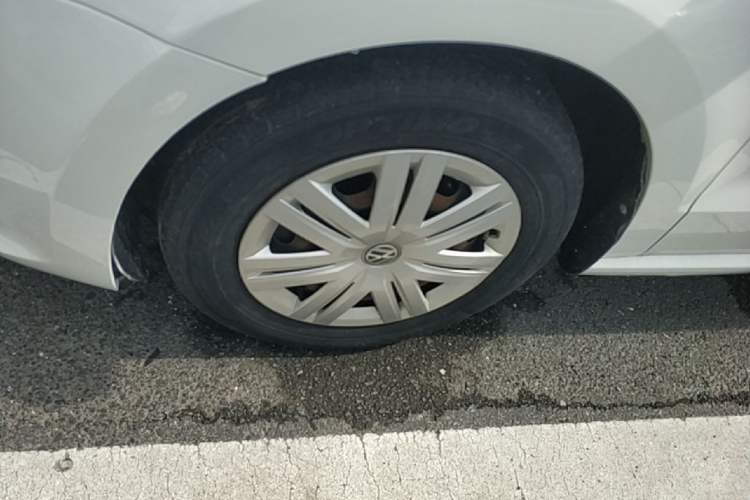 Used Volkswagen Polo 2018 1.5L Automatic Advanced Driving Model Left Front Wheel Hub