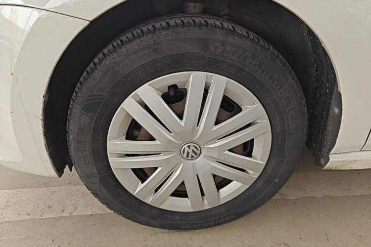 Used Volkswagen Polo 2018 1.5L Automatic Advanced Driving Model Left Front Wheel Hub