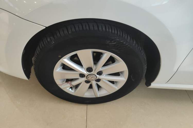 Used Volkswagen Polo 2018 1.5L Automatic Advanced Driving Model Left Front Wheel Hub