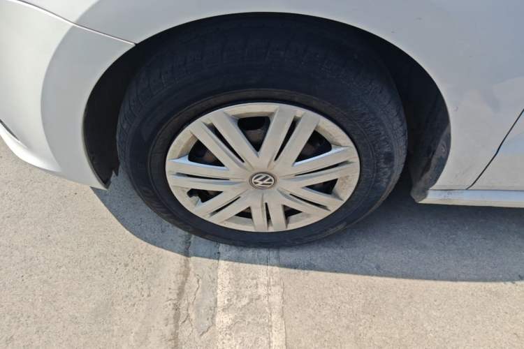 Used Volkswagen Polo 2018 1.5L Automatic Advanced Driving Model Left Front Wheel Hub