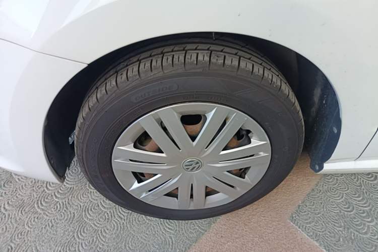 Used Volkswagen Polo 2018 1.5L Automatic Advanced Driving Model Left Front Wheel Hub