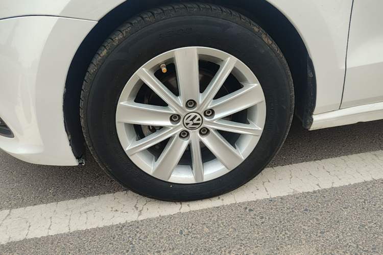 Used Volkswagen Polo 2018 1.5L Automatic Enjoyment Model Left Front Wheel Hub