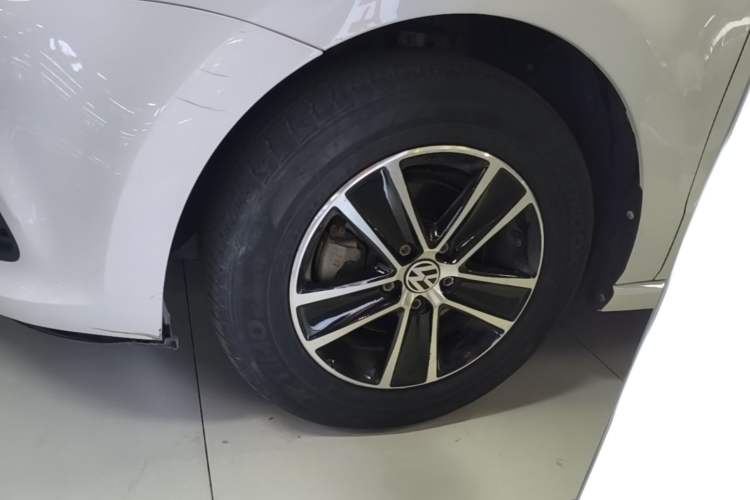 Used Volkswagen Polo 2018 1.5L Automatic Advanced Driving Model Left Front Wheel Hub