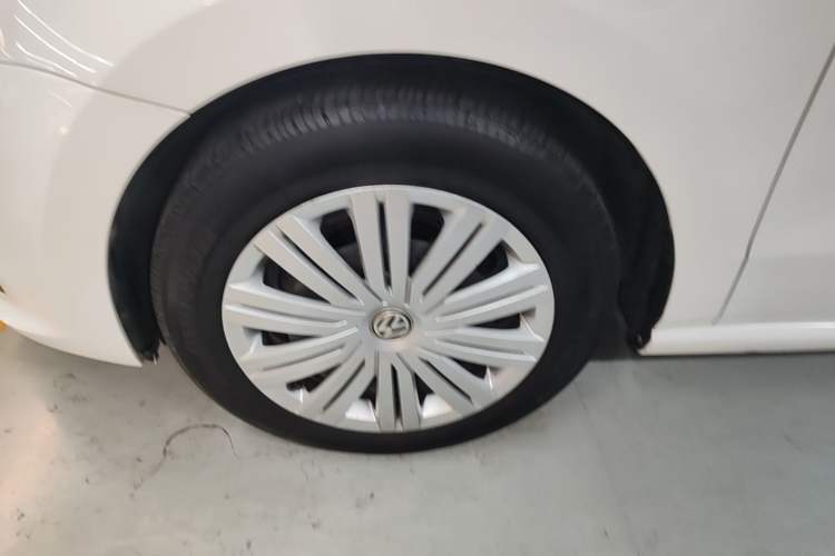 Used Volkswagen Polo 2018 1.5L Automatic Enjoyment Model Left Front Wheel Hub