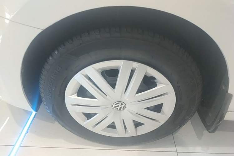 Used Volkswagen Polo 2018 1.5L Automatic Advanced Driving Model Left Front Wheel Hub