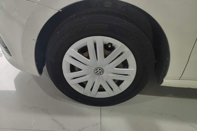 Used Volkswagen Polo 2018 1.5L Automatic Advanced Driving Model Left Front Wheel Hub