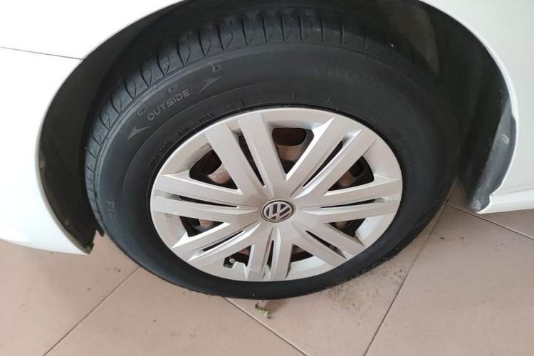 Used Volkswagen Polo 2018 1.5L Automatic Advanced Driving Model Left Front Wheel Hub