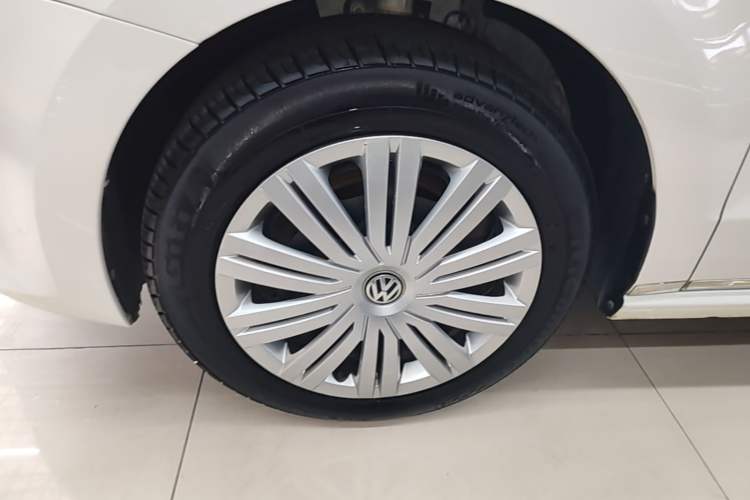 Used Volkswagen Polo 2018 1.5L Automatic Enjoyment Model Left Front Wheel Hub