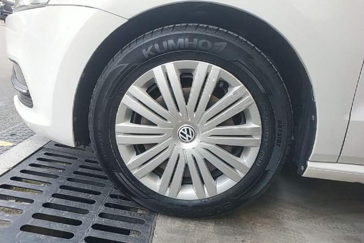 Used Volkswagen Polo 2018 1.5L Automatic Enjoyment Model Left Front Wheel Hub