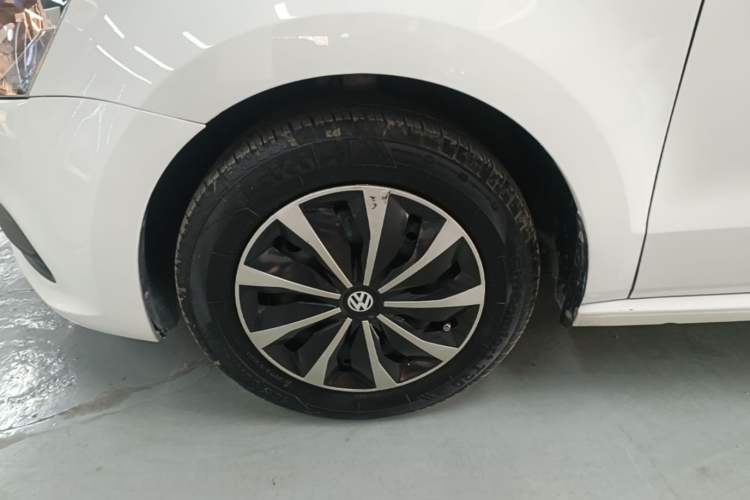 Used Volkswagen Polo 2018 1.5L Automatic Advanced Driving Model Left Front Wheel Hub