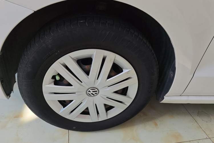 Used Volkswagen Polo 2018 1.5L Manual Drive-Comfort Model Left Front Wheel Hub