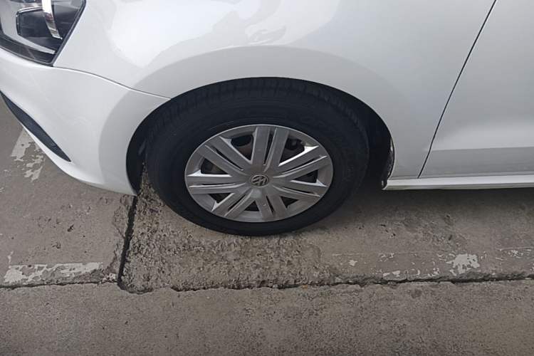 Used Volkswagen Polo 2018 1.5L Manual Drive-Comfort Model Left Front Wheel Hub
