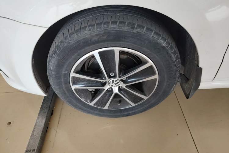 Used Volkswagen Polo 2018 1.5L Automatic Advanced Driving Model Left Front Wheel Hub