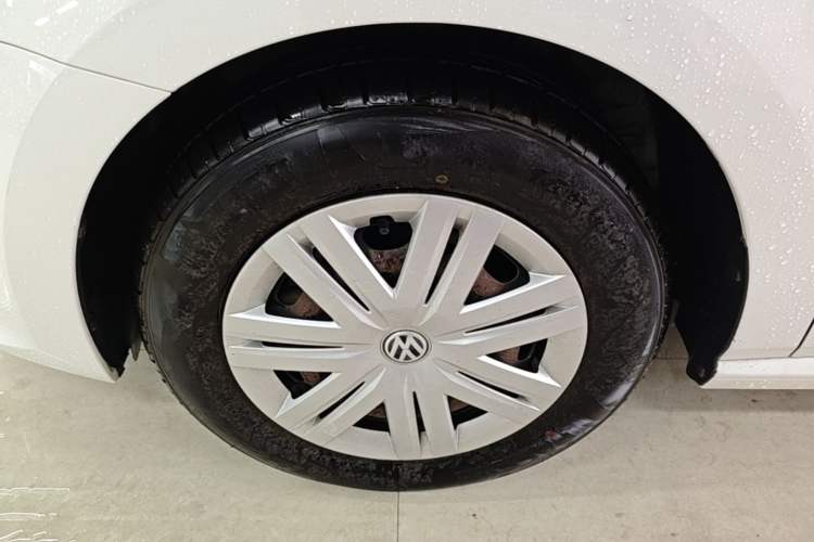 Used Volkswagen Polo 2018 1.5L Automatic Advanced Driving Model Left Front Wheel Hub