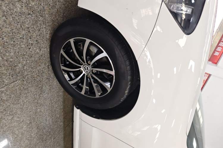 Used Volkswagen Polo 2018 1.5L Automatic Advanced Driving Model Left Front Wheel Hub