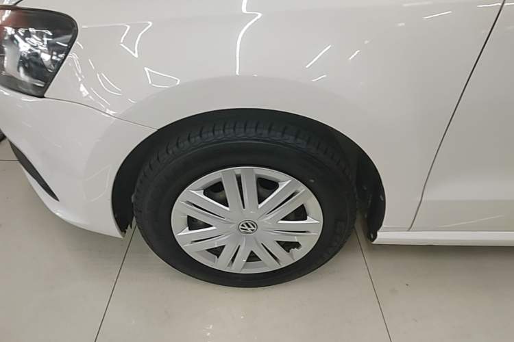 Used Volkswagen Polo 2018 1.5L Manual Drive-Comfort Model Left Front Wheel Hub