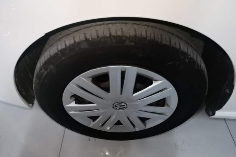Used Volkswagen Polo 2018 1.5L Manual Drive-Comfort Model Left Front Wheel Hub