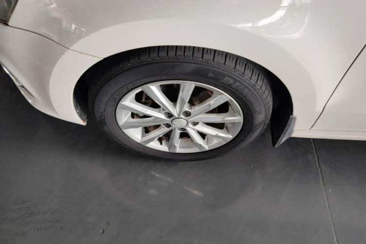Used Volkswagen Polo 2018 1.5L Automatic Enjoyment Model Left Front Wheel Hub