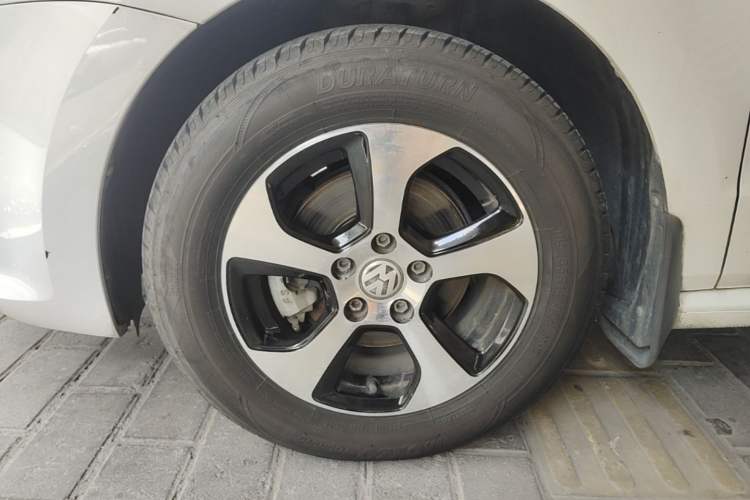 Used Volkswagen Polo 2018 1.5L Manual Drive-Comfort Model Left Front Wheel Hub