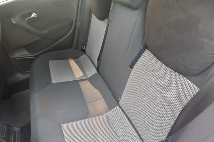 Used Volkswagen Polo 2018 1.5L Manual Drive-Comfort Model Left Rear Seat