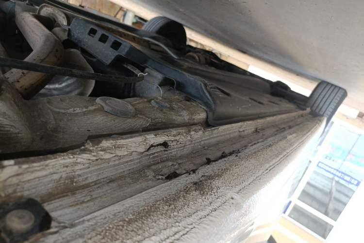 Used Volkswagen Polo 2018 1.5L Automatic Enjoyment Model Left Side Sill