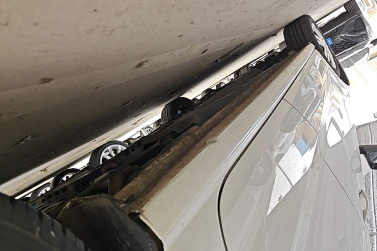 Used Volkswagen Polo 2018 1.5L Automatic Advanced Driving Model Left Side Sill