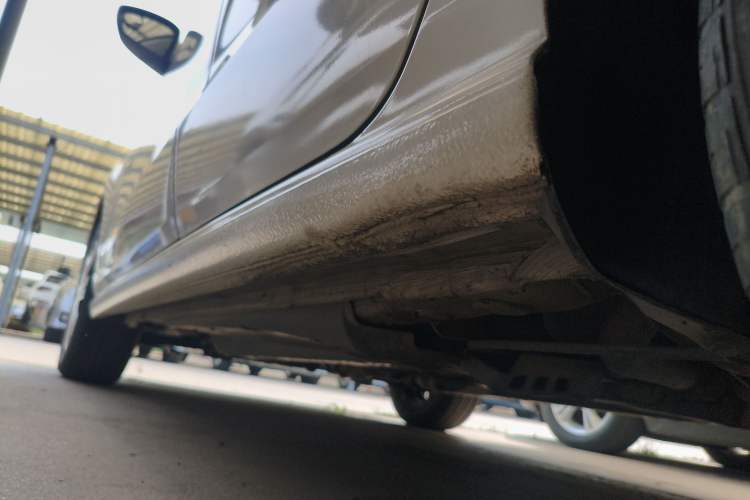 Used Volkswagen Polo 2018 1.5L Manual Drive-Comfort Model Left Side Sill