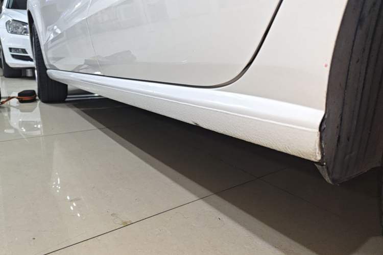 Used Volkswagen Polo 2018 1.5L Automatic Enjoyment Model Left Side Sill