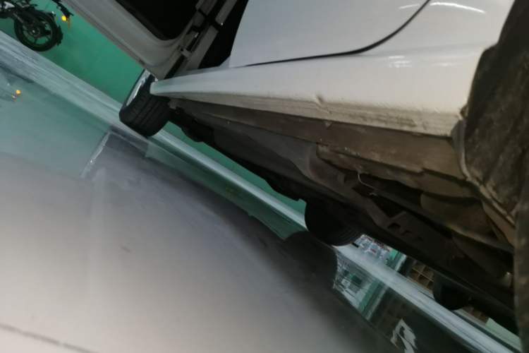 Used Volkswagen Polo 2018 1.5L Manual Drive-Comfort Model Left Side Sill