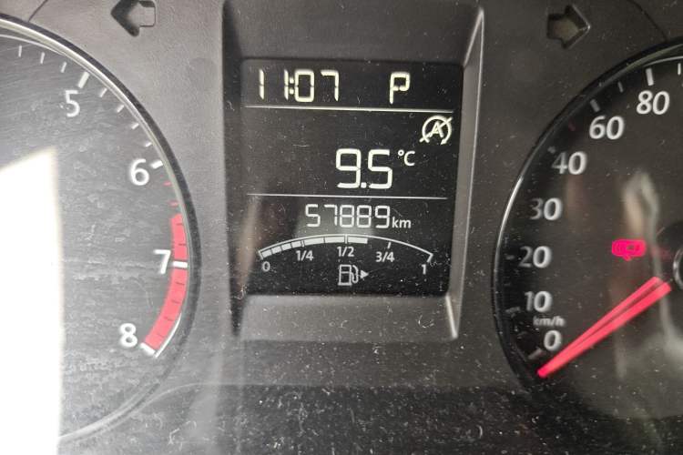 Used Volkswagen Polo 2018 1.5L Automatic Advanced Driving Model Odometer Close Up