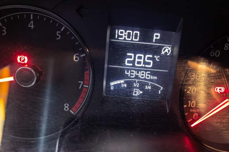 Used Volkswagen Polo 2018 1.5L Automatic Advanced Driving Model Odometer Close Up