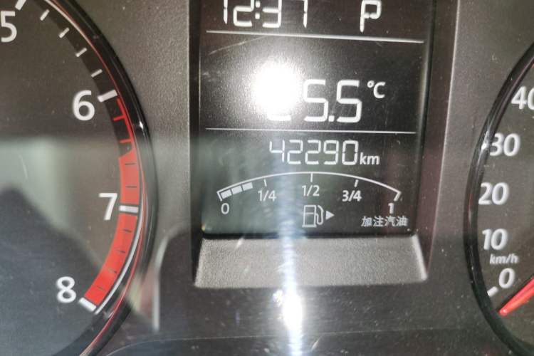 Used Volkswagen Polo 2018 1.5L Automatic Advanced Driving Model Odometer Close Up
