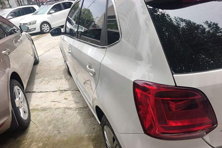 Used Volkswagen Polo 2018 1.5L Automatic Enjoyment Model Rear Left 45 Deg