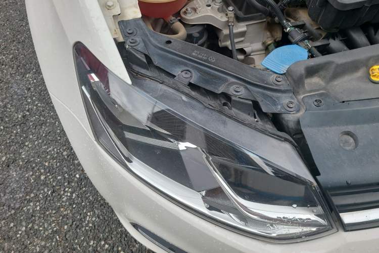 Used Volkswagen Polo 2018 1.5L Automatic Enjoyment Model Right Front Headlight
