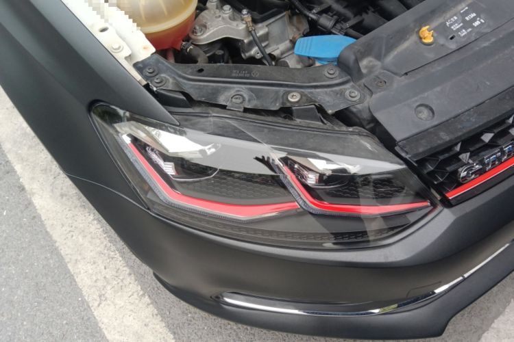 Used Volkswagen Polo 2018 1.5L Manual Drive-Comfort Model Right Front Headlight