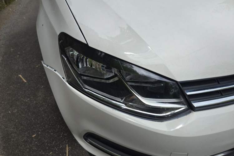 Used Volkswagen Polo 2018 1.5L Automatic Enjoyment Model Right Front Headlight