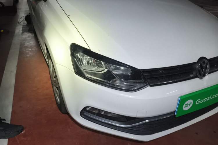 Used Volkswagen Polo 2018 1.5L Automatic Enjoyment Model Right Front Headlight