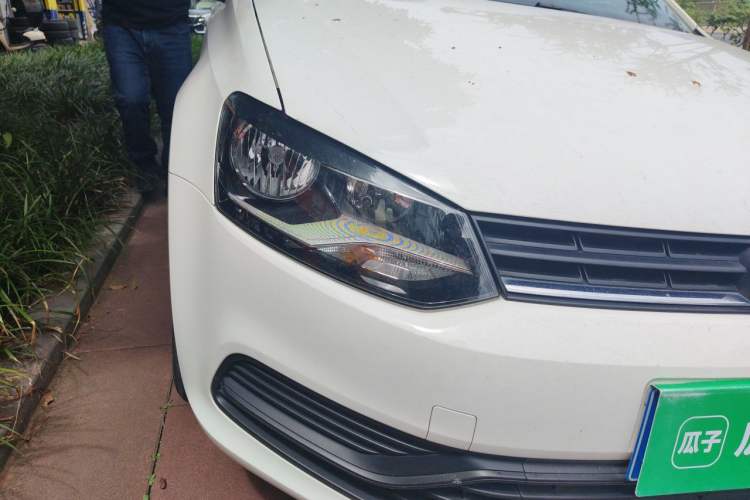 Used Volkswagen Polo 2018 1.5L Automatic Advanced Driving Model Right Front Headlight