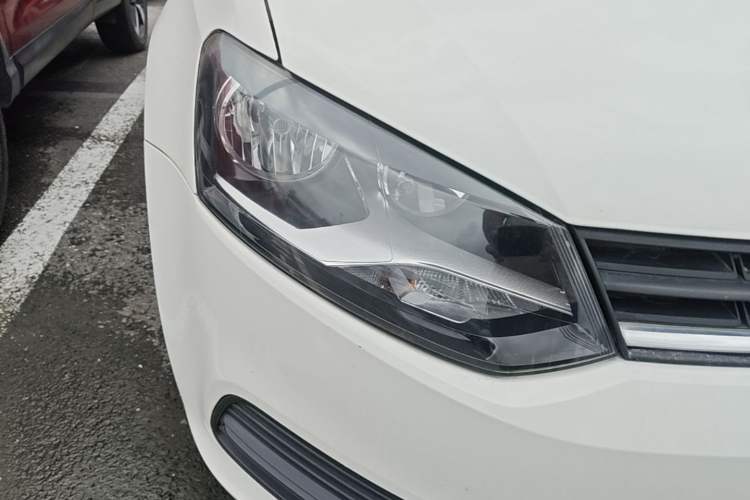 Used Volkswagen Polo 2018 1.5L Automatic Advanced Driving Model Right Front Headlight