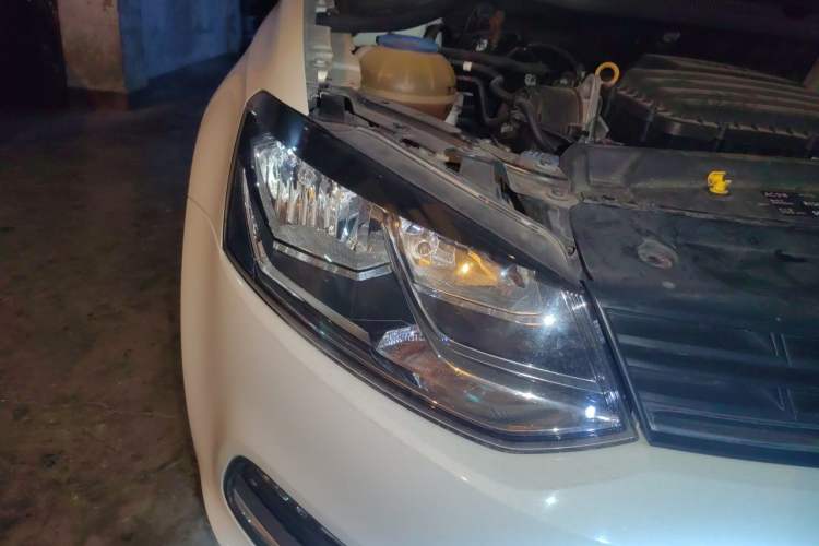 Used Volkswagen Polo 2018 1.5L Automatic Enjoyment Model Right Front Headlight