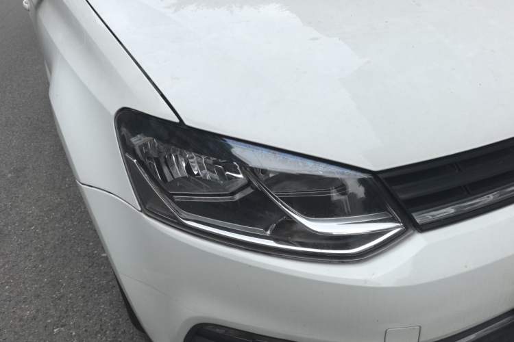 Used Volkswagen Polo 2018 1.5L Automatic Enjoyment Model Right Front Headlight
